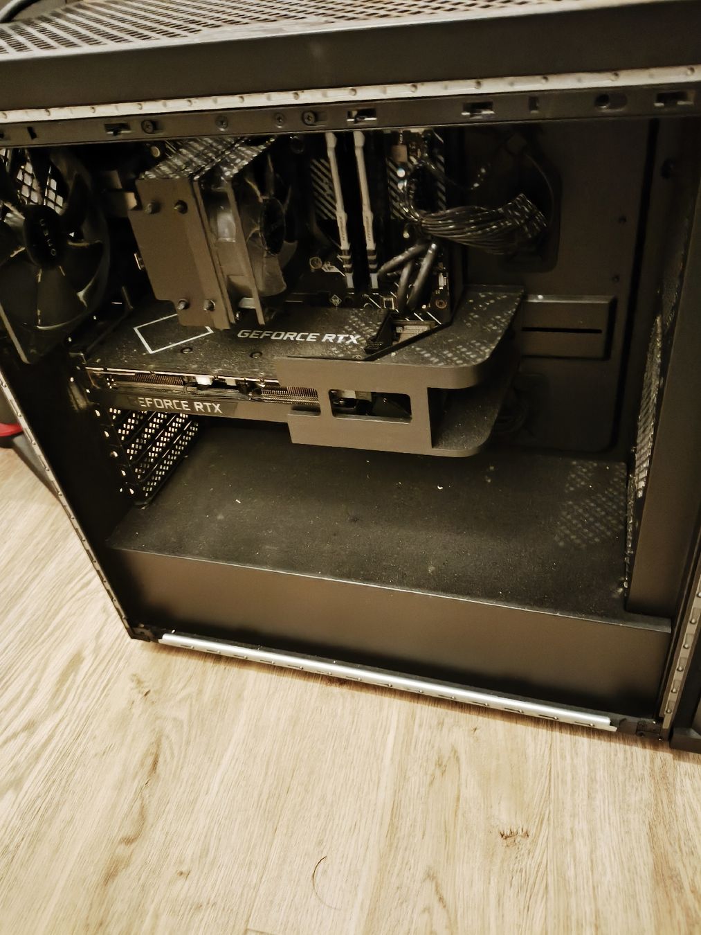 Hewlett Packard PC: AOC 27" Monitor mit HP Omen Gaming PC – Usato da Giswil venduto da Aleallin9 2