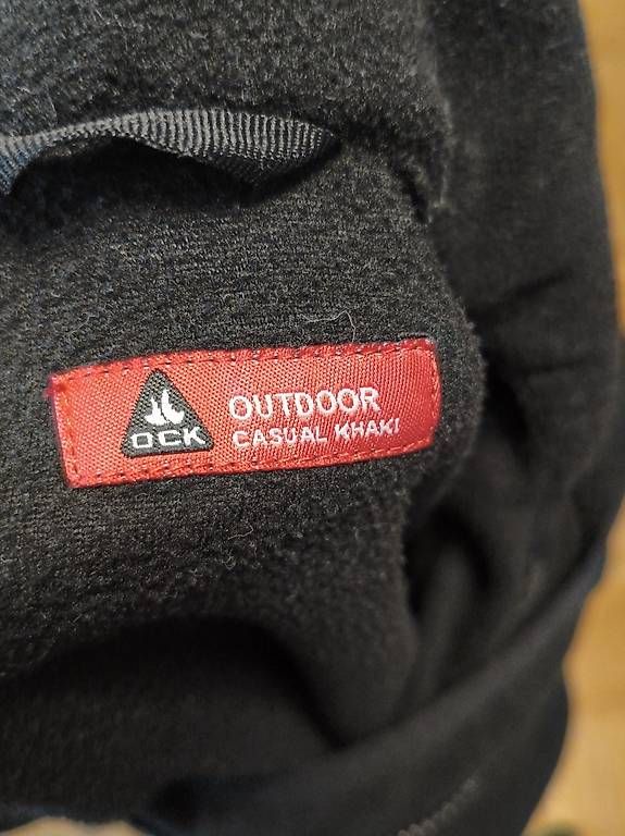 Maglioni & Felpe: Vielseitiger Outdoor-Fleece-Pullover mit abnehmbaren Ärmeln – Usato da Winterthur venduto da Kosovari0 4