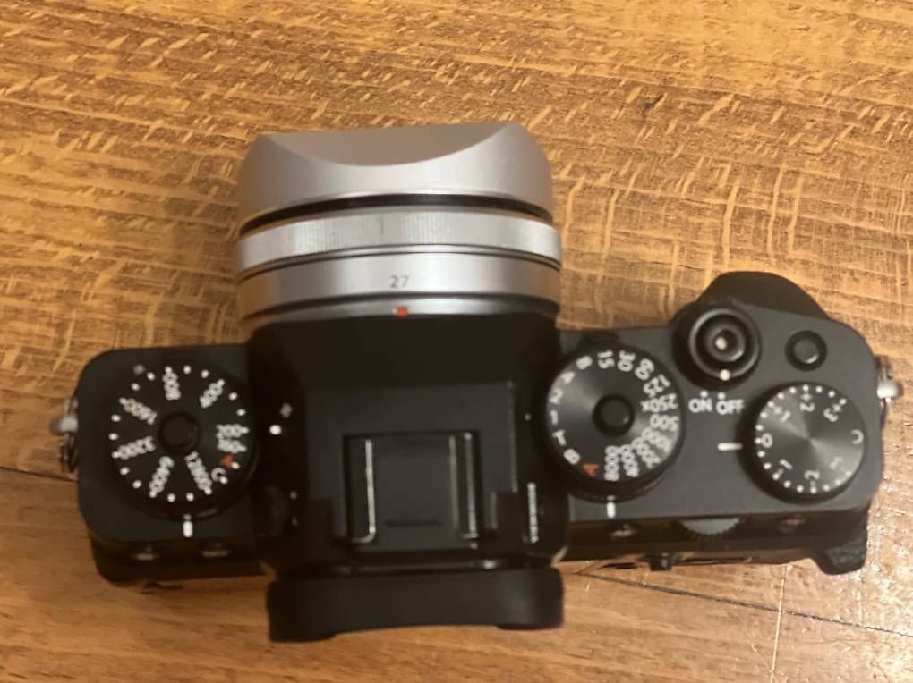 Fotocamera: BOITIER FUJIFILM XT 4  2300 DECLENCHEMENTS – Usato da Bex venduto da Pottenstein 3