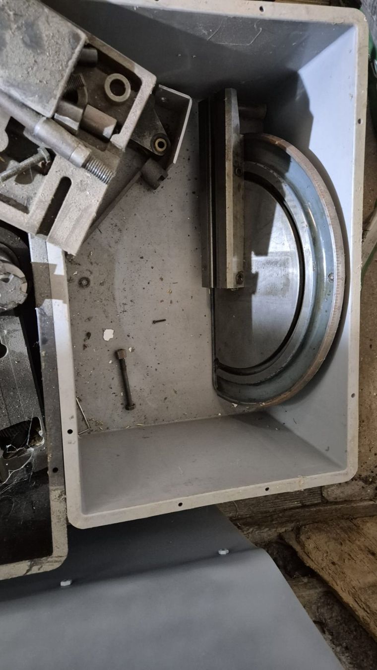 Schaublin Tutte le macchine: Metallfräsmaschine Schäublin – Difettoso da Häusernmoos venduto da Primus63 4