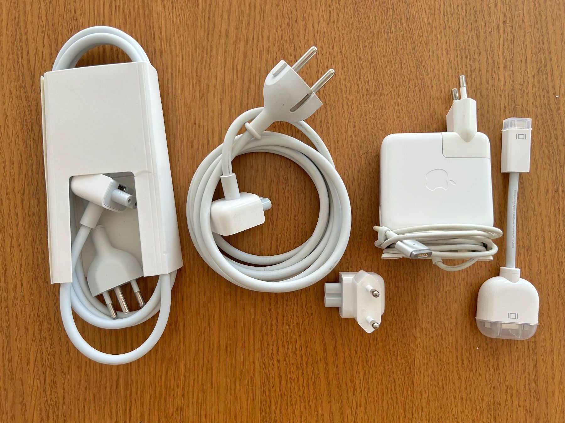 Apple Câbles: Apple Kabel und Display Adapter – D'occasion à Bern par ipds