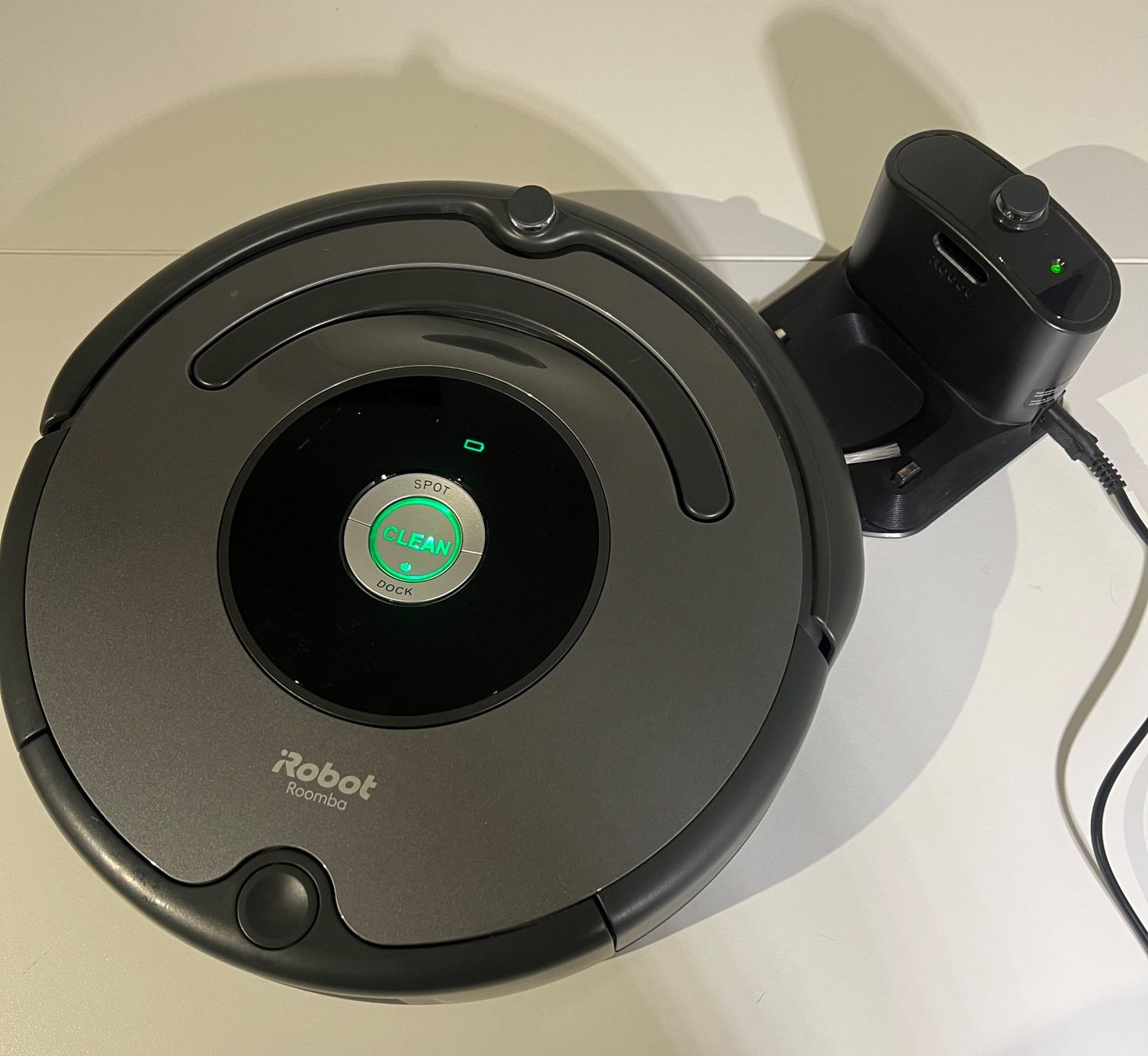 Irobot Staubsauger & Zubehör: iRobot Roomba gris – Gebraucht aus St-Pierre-Clages von ste_xk6p