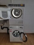 Miele Wäscheturm: Waschmaschine 7kg & Trockner 7Kg (2010)