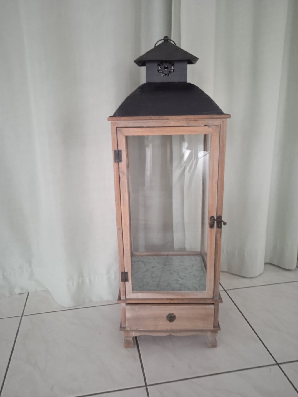 Lanterne: Holzlaterne mit Glas – Usato da Rothrist venduto da MaSa82