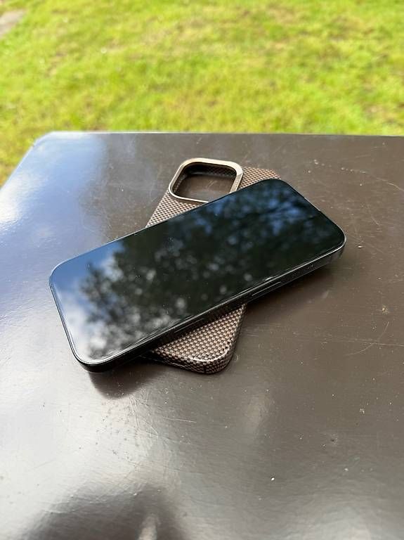 Apple Telefoni cellulari / Smartphones: iPhone 16 pro 256gb – Usato da Bürglen TG venduto da bor_n7cz 3