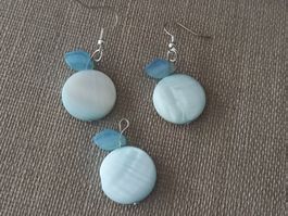 Light blue 💙 Perlmutt Ohrringe