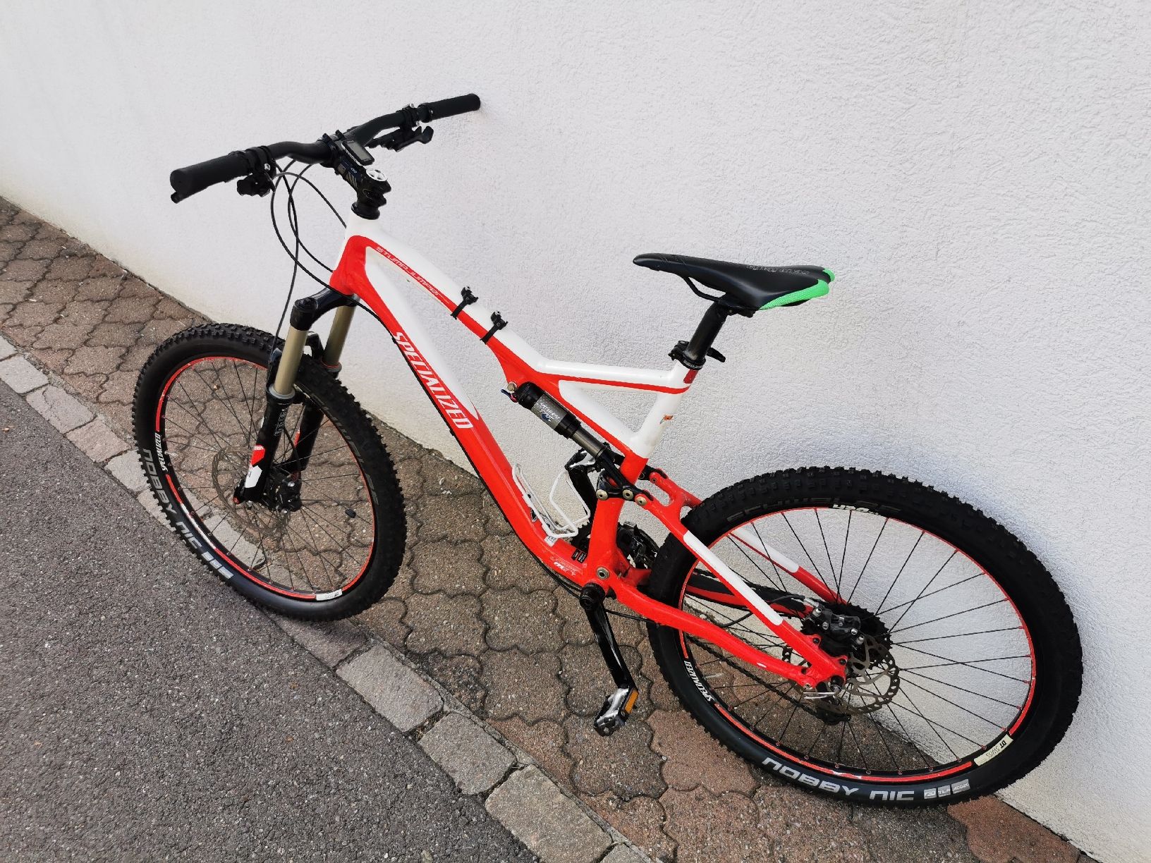 Specialized Biciclette: Mountainbike Fully Spezialized – Usato da Meierskappel venduto da Schnaeggi2 1