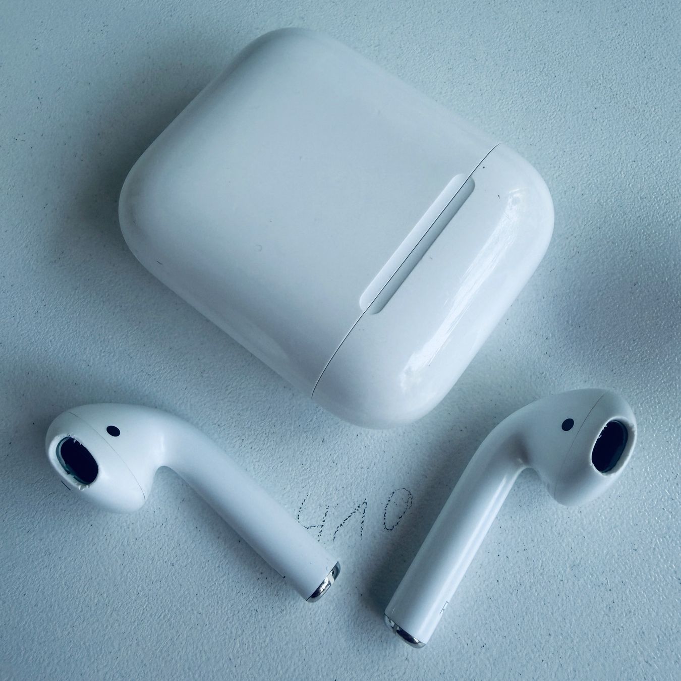 Apple Cuffie: Original Apple AirPods 2 Gen. Wireless Kopfhörer & Case – Usato da Basel venduto da MY.AIRPODS.SHOP 7