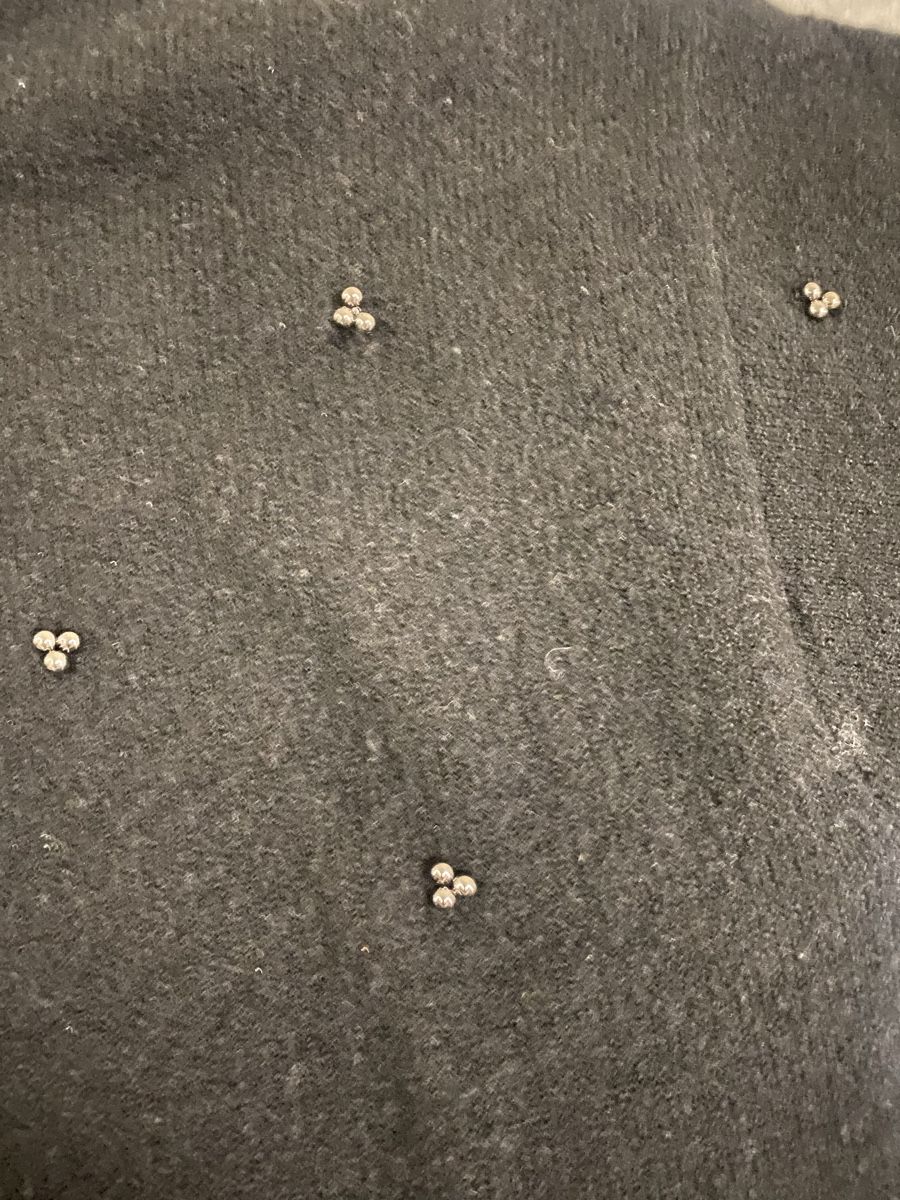 H&M Pullover & Sweatshirts: H&M Perlenpullover, schwarz, Gr. XS, guter Zustand – Gebraucht aus Ramsen von _J4N4_01 1