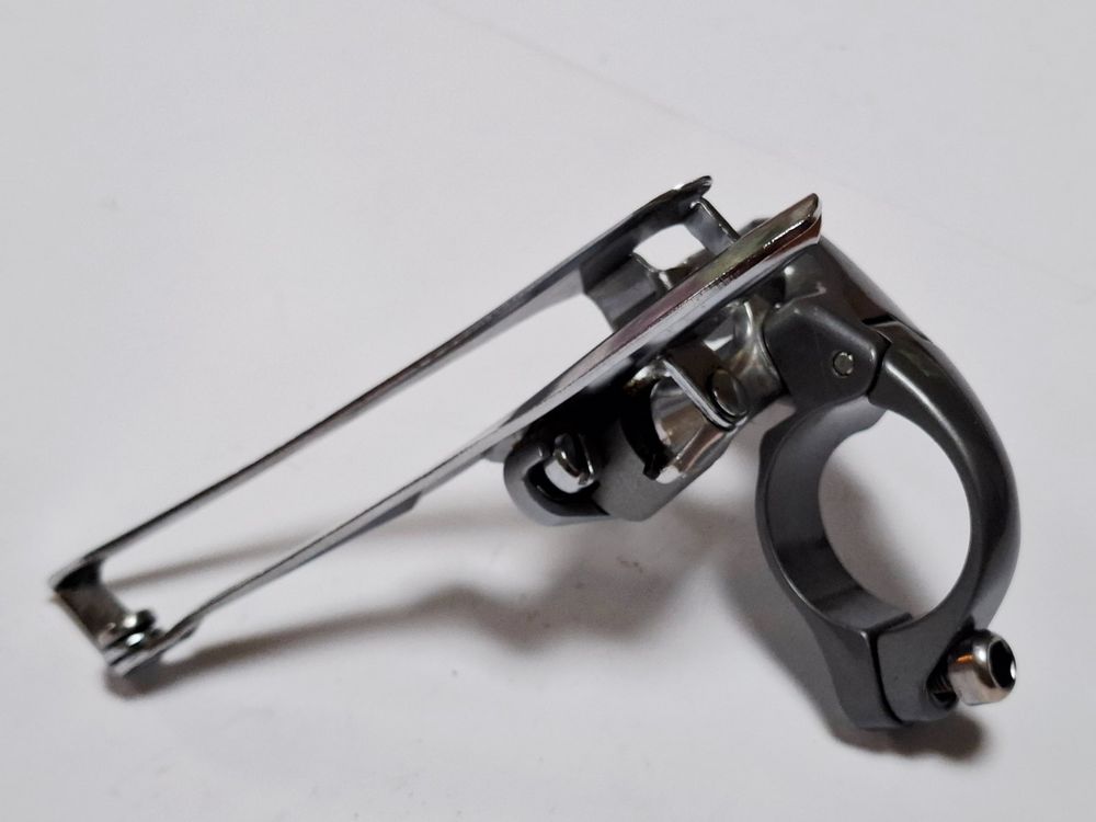 Dérailleur Avant Shimano 600 Tri Color FD-6401, Vintage, Montage Brasé, 8 Vitesses, 90g