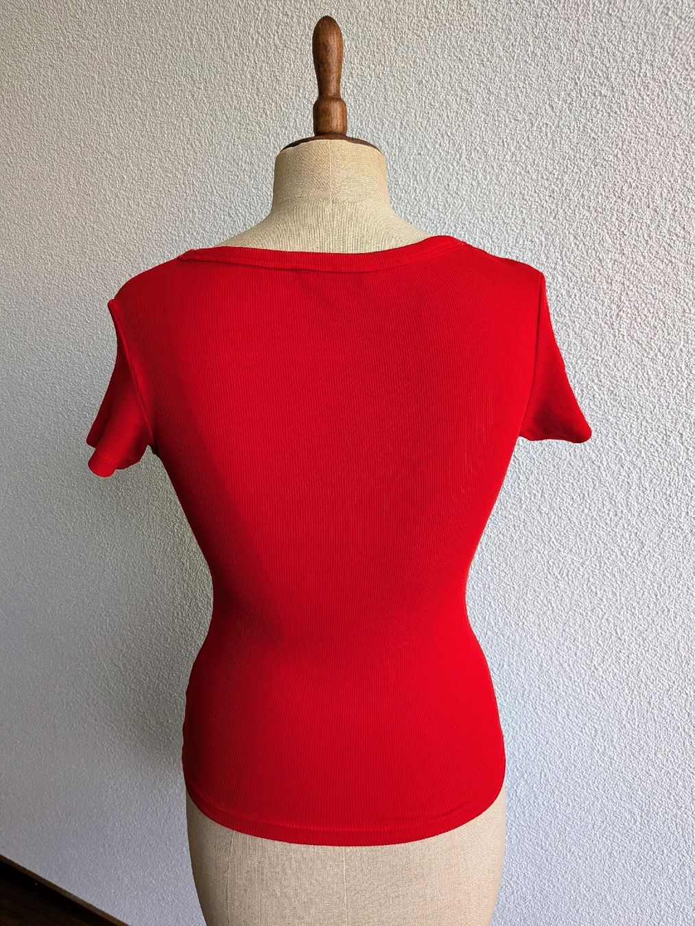 Tommy Hilfiger T-shirt: Tommy Jeans T-Shirt Rot  – Usato da Lachen SZ venduto da joa_rf9n 1