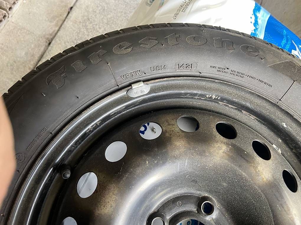 Pneumatici & Ruote complete: Sommerräder zu Renault Scenic oder andere 205/60R16 – Usato da Roggenburg venduto da fendtland31295 1