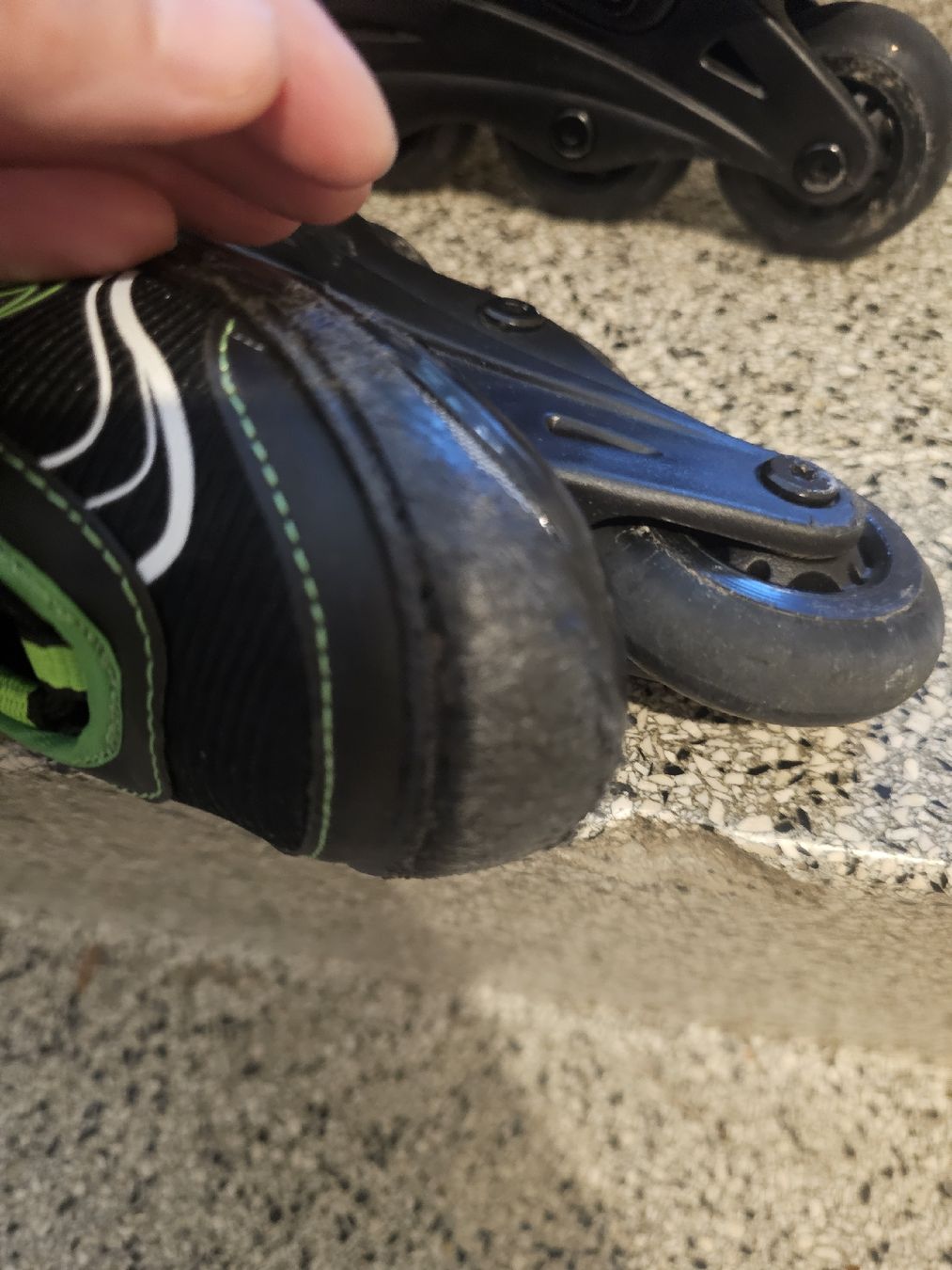 Herrenschuhe: rolleschuhe gr 29bis 32 – Gebraucht aus Münchenbuchsee von Kappa8 2
