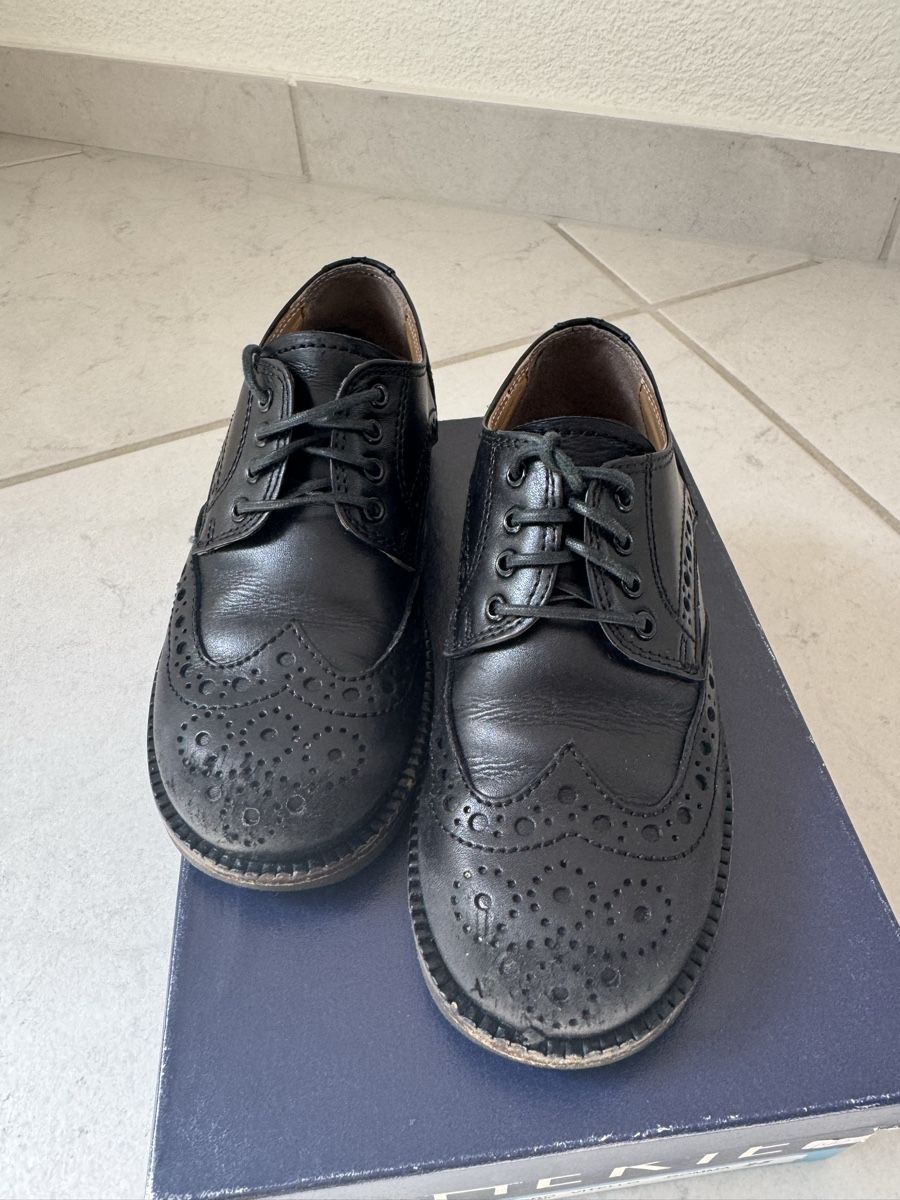 Scarpe per ragazzi: Kinder Anzugsschuhe Grösse 25 – Usato da Nuglar venduto da nao_fr9z 1