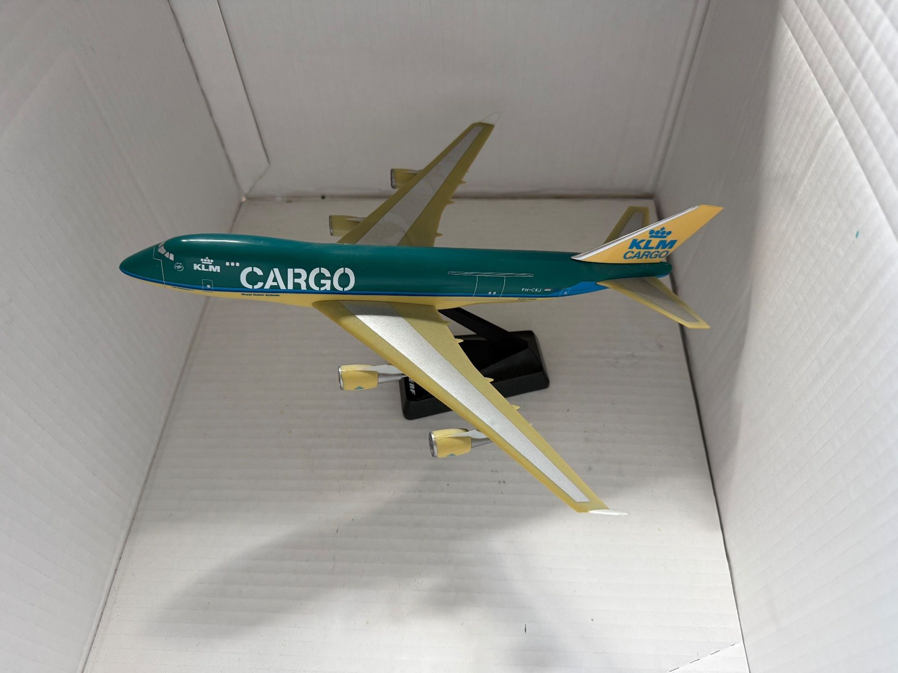 Boeing Kit di modellismo & Modellini statici: Boeing 747-400ERF KLM Cargo Modell ab 1 CHF – Usato da Rorbas venduto da tun_m7fz 6