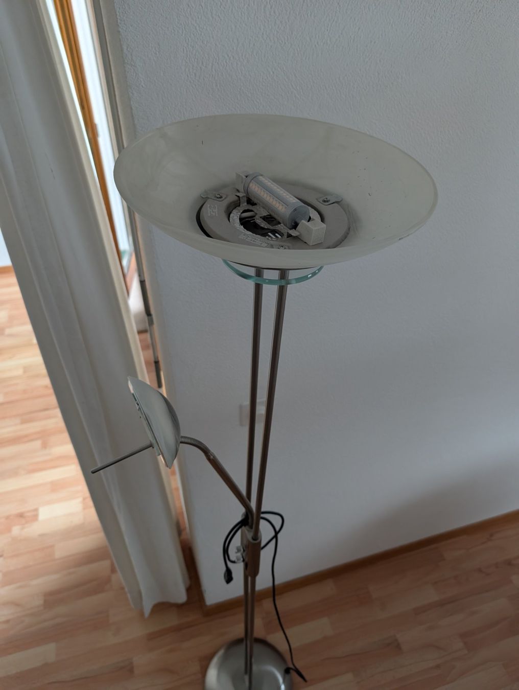 Lampade: Dimmbare Stehlampe, Top Zustand! – Usato da Zürich venduto da hobbit87 2