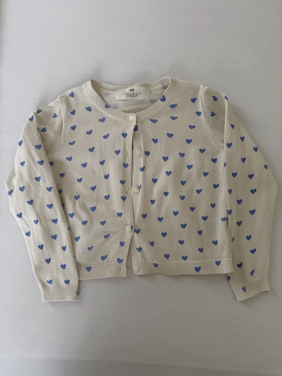 H&M Pulls et sweat-shirts: Mädchen Cardigan – Neuf (Voir description) à Basel par Su.el