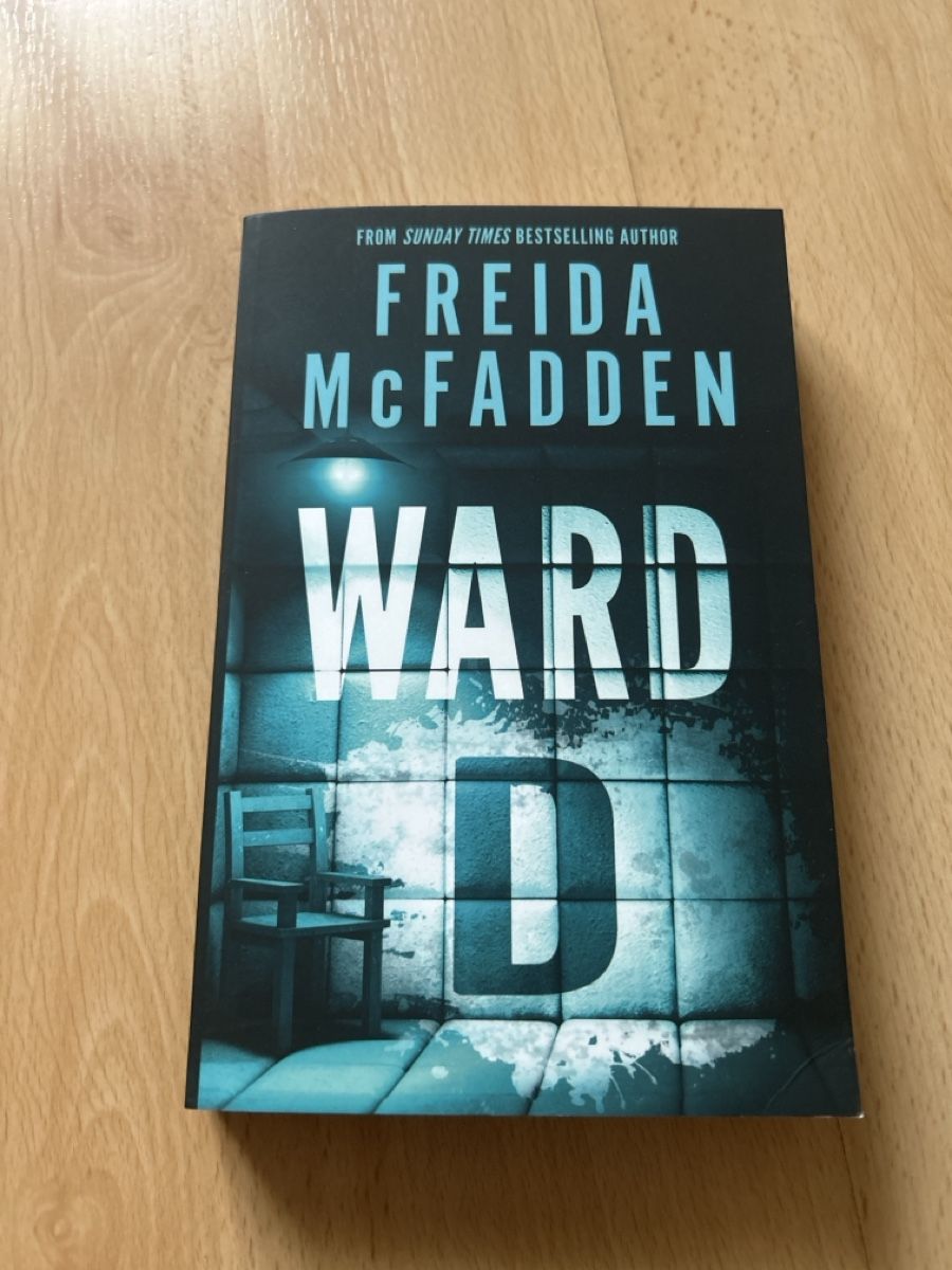 Livres: Ward D – D'occasion à Cugy FR par clemence1101