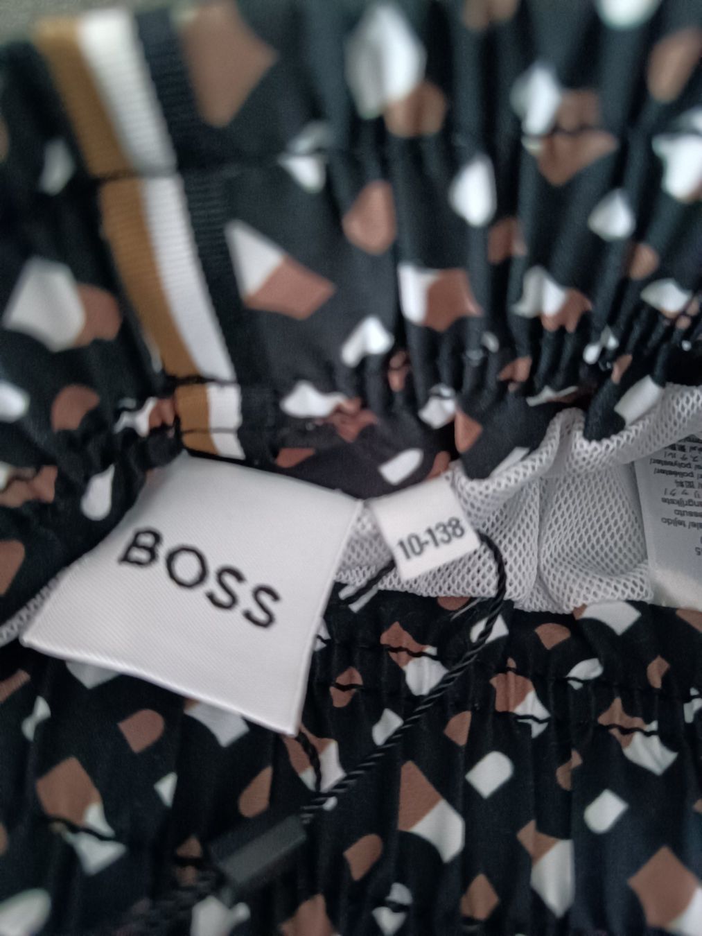 Hugo Boss Pantaloni: Boss Badeshorts Gr. 10/138 – Nuovo e nell'imballaggio originale da Wangs venduto da Pammy333 2