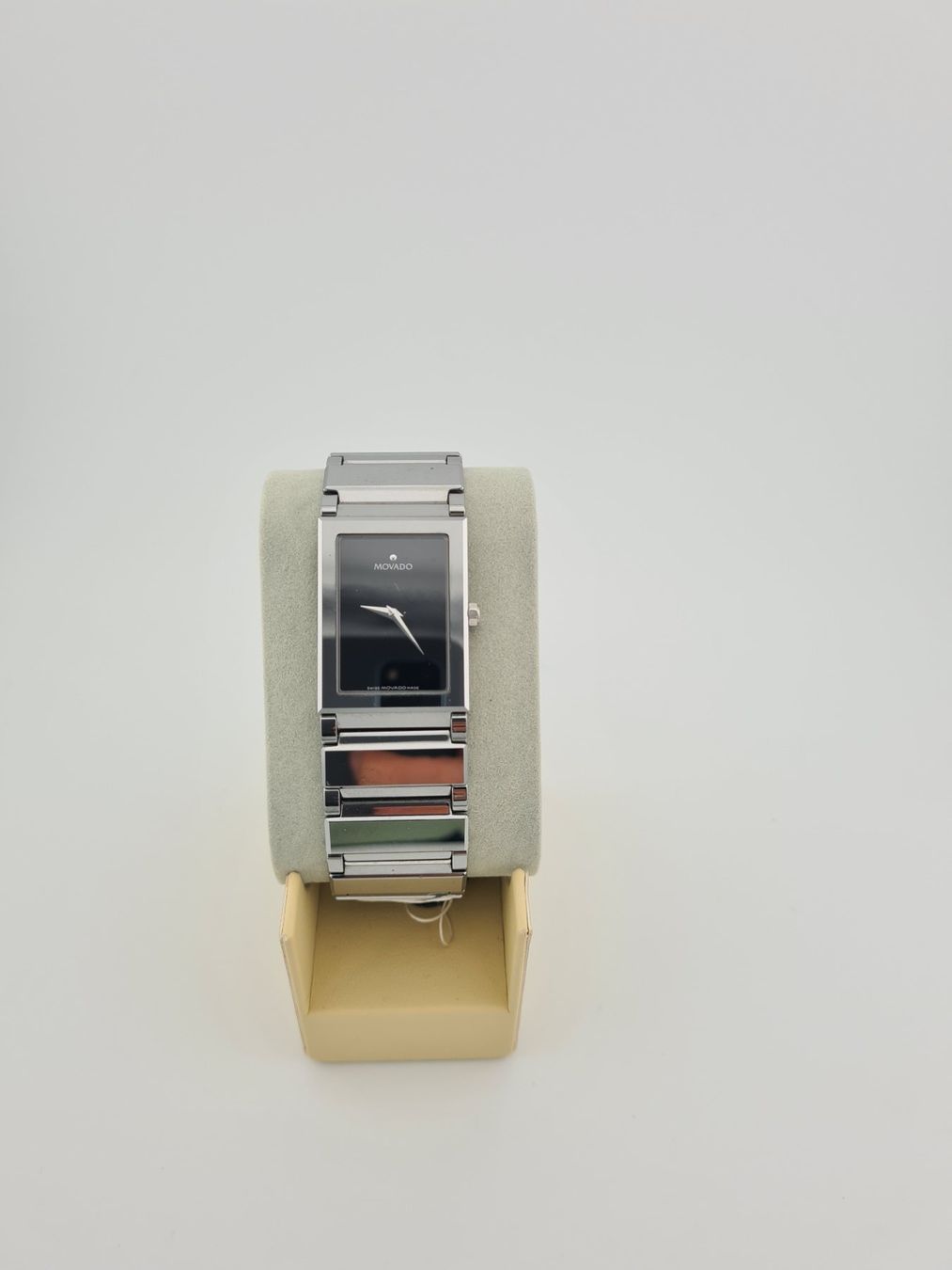 Movado Orologi: Movado Uhr Quarz – Nuovo e nell'imballaggio originale da Zug venduto da L.A.Zug
