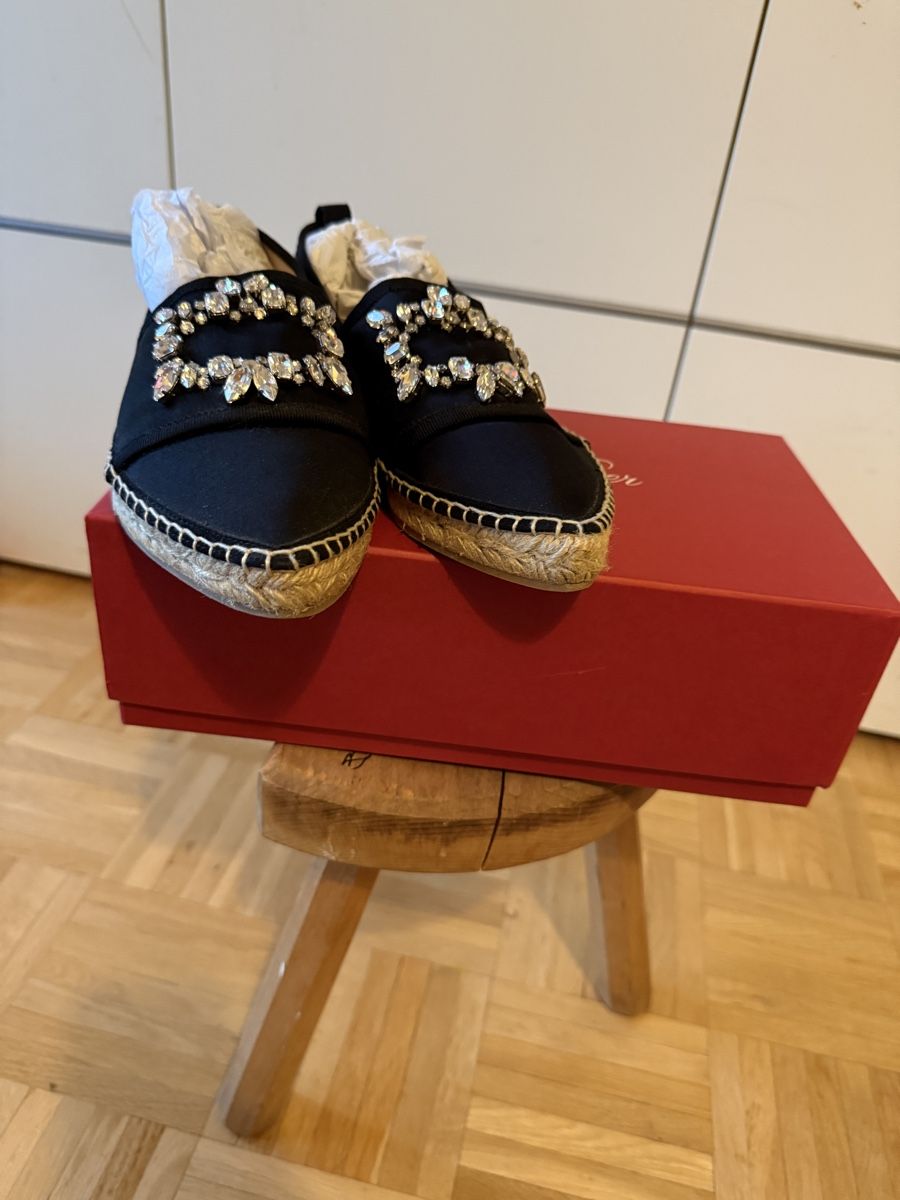 Scarpe da donna: Roger Vivier Satin Espadrilles – Nuovo (secondo la descrizione) da Versoix venduto da pen_6hgs 2