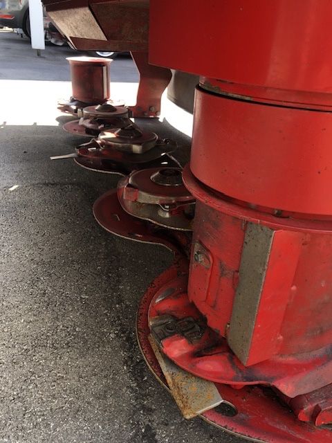 Lely Tutte le macchine: Mähwerk Lely 220 FA zu Aebi TT – Usato da Schwarzenberg LU venduto da Mountain73 3