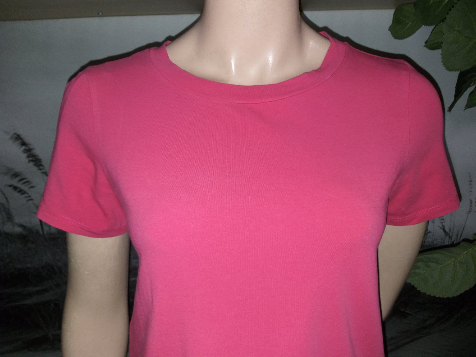 Max Mara T-Shirts: MAX MARA  T-Shirt  Taille / Grosse S – Gebraucht aus Cossonay-ville von Super-Price-Quality 1