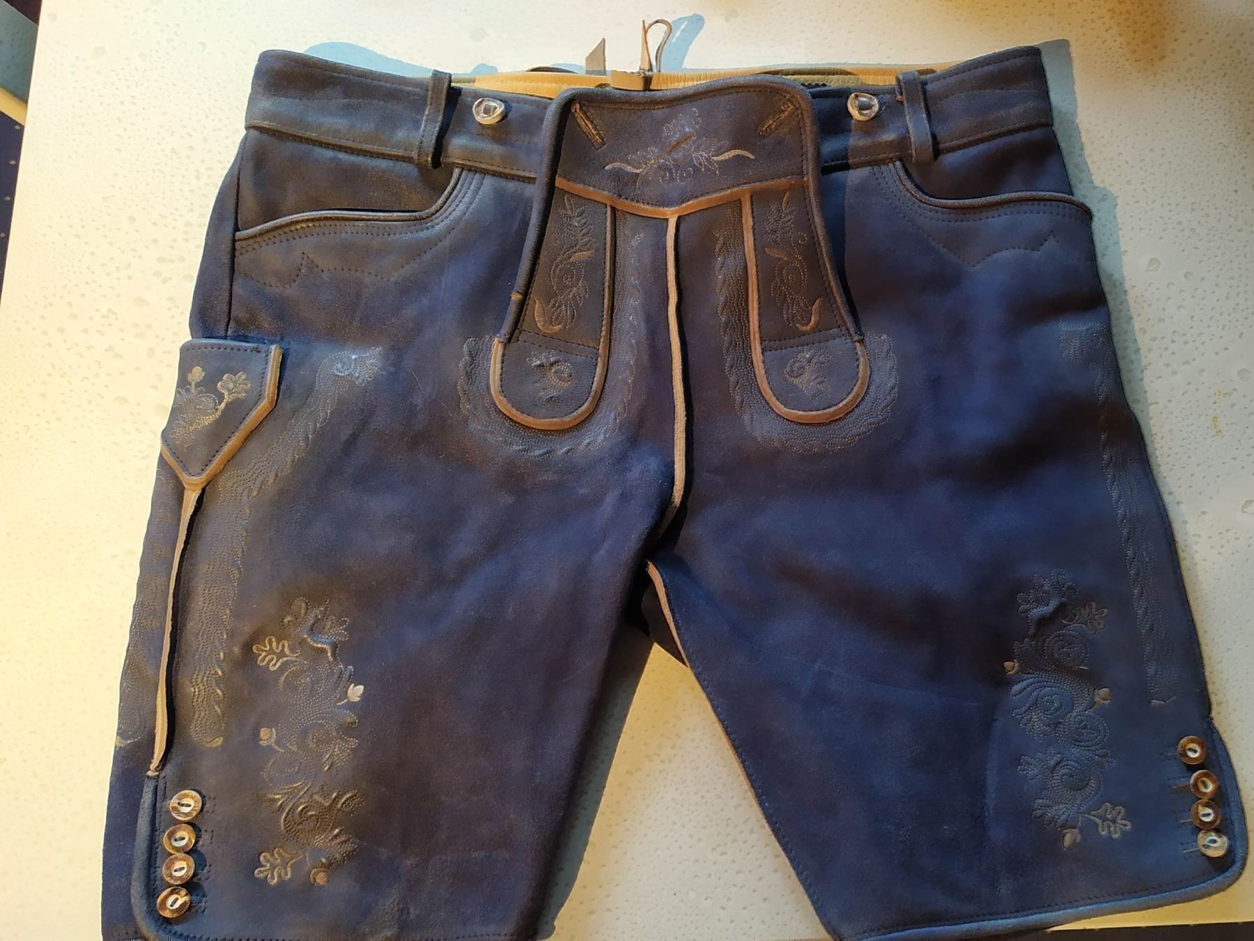 Pantaloni: Stockerpoint Lederhose, blau, Grösse 56 – Nuovo e nell'imballaggio originale da Meggen venduto da dakima
