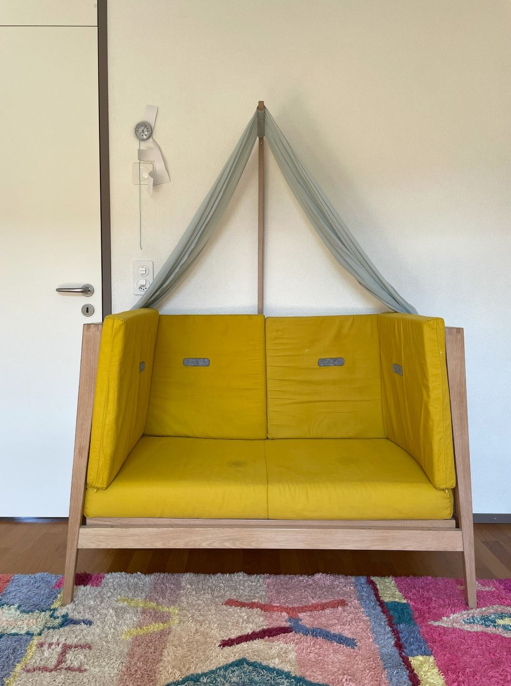 Leander Betten: Leander Linea Babybett Eiche – Gebraucht aus Zürich von Rubine.