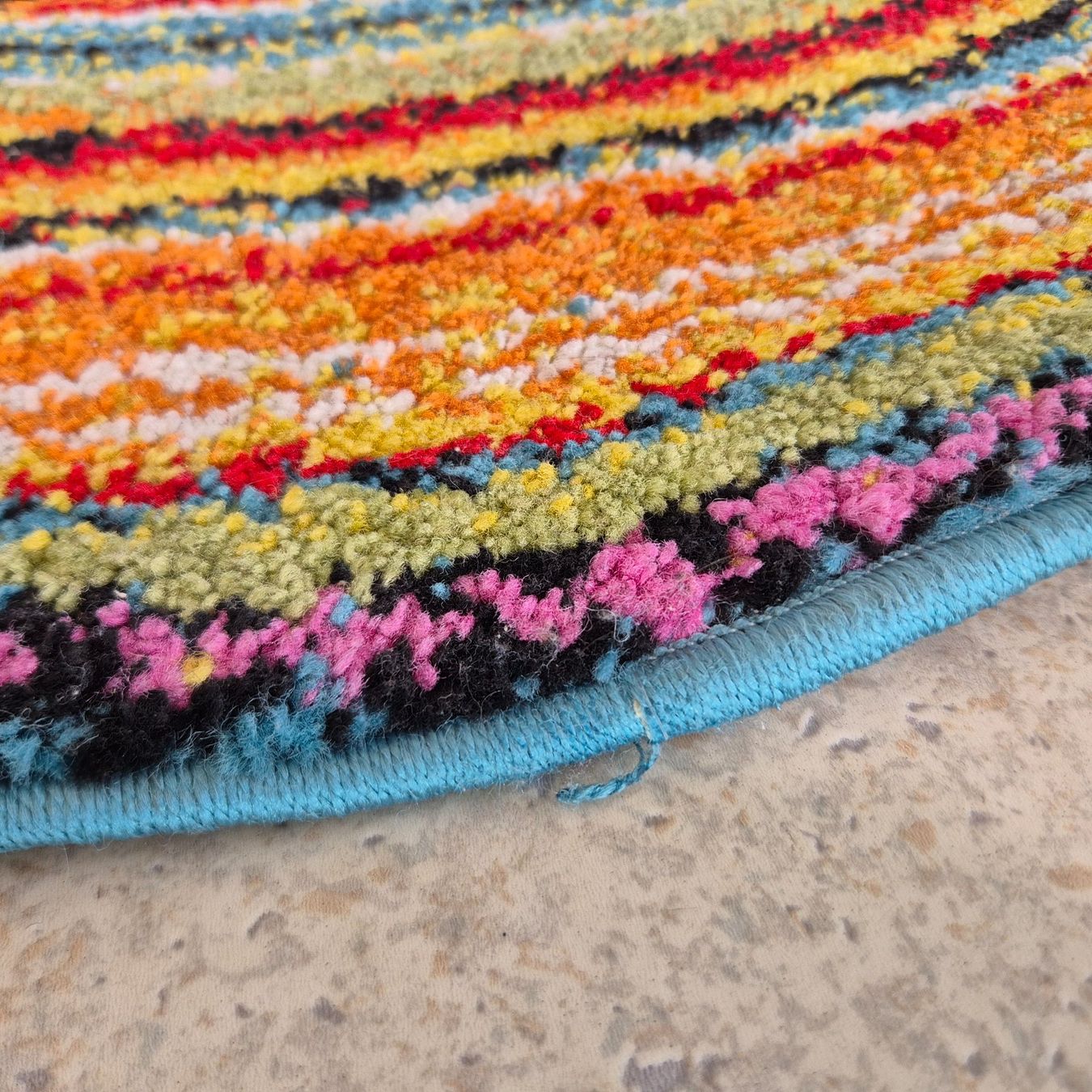 Teppiche: Multi Crazy Carpet Teppich runder Teppich 120cm – Gebraucht aus Nottwil von Wondewa-Shop 6