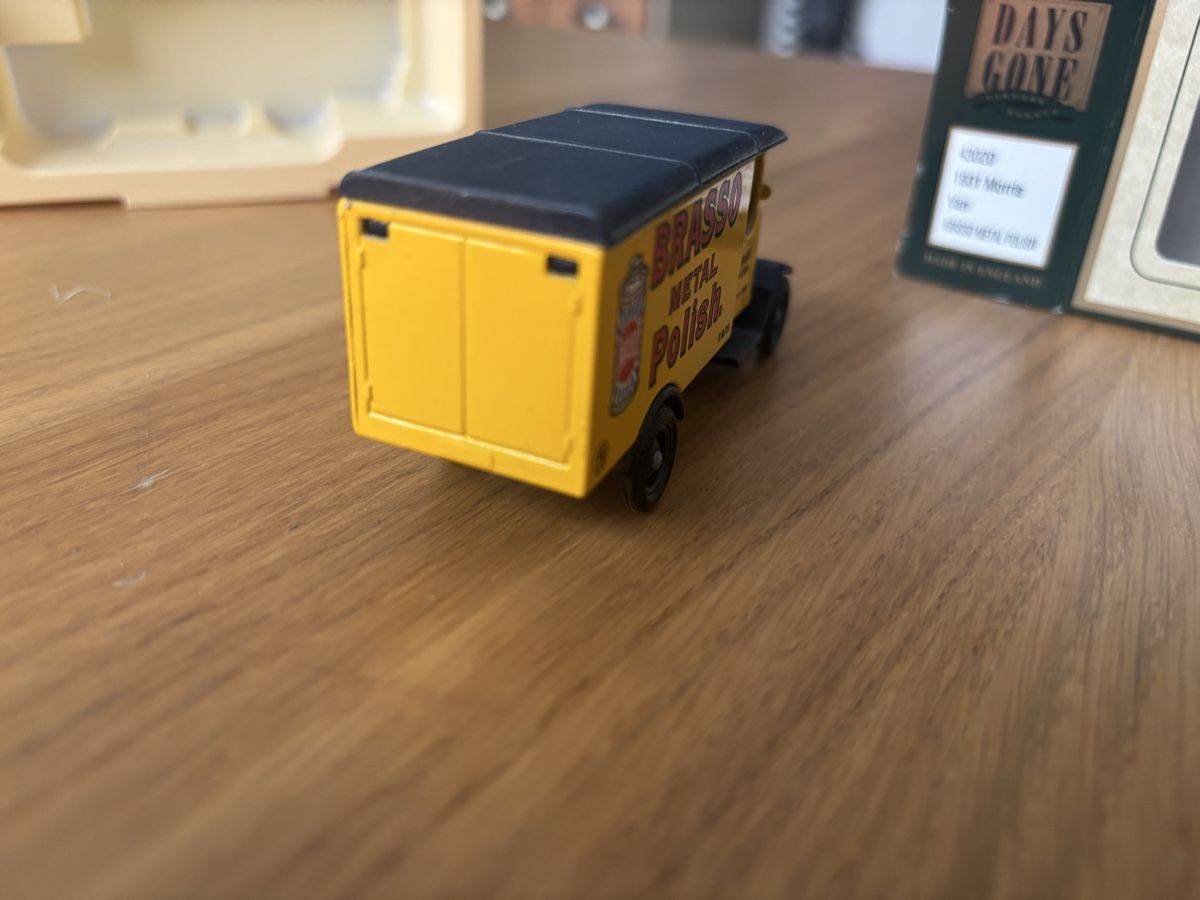 Modellbausätze & Standmodelle: Petite camionnette jaune anglaise  – Gebraucht aus Orbe von car_8grw 5