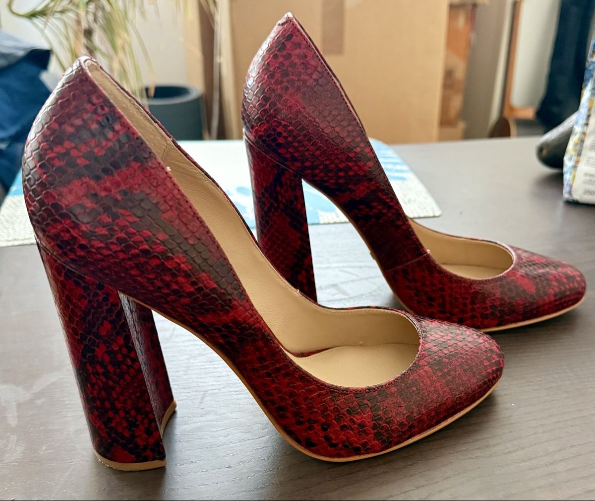 Buffalo Scarpe da donna: Escarpins Buffalo – Nuovo e nell'imballaggio originale da Le Locle venduto da tchanatakoua