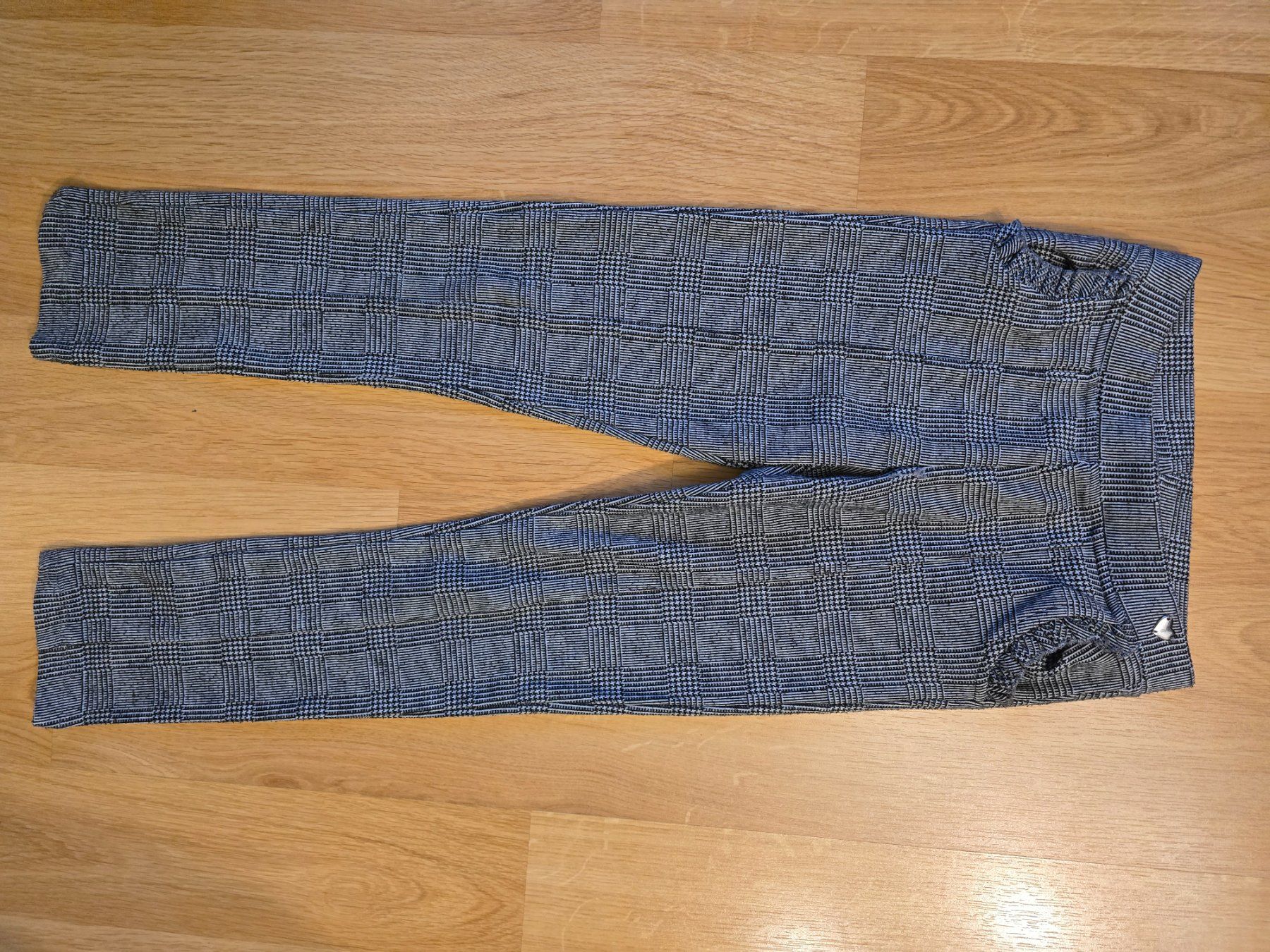 Hosen: Hose Gr. 128 – Gebraucht aus Büttikon AG von Amineah