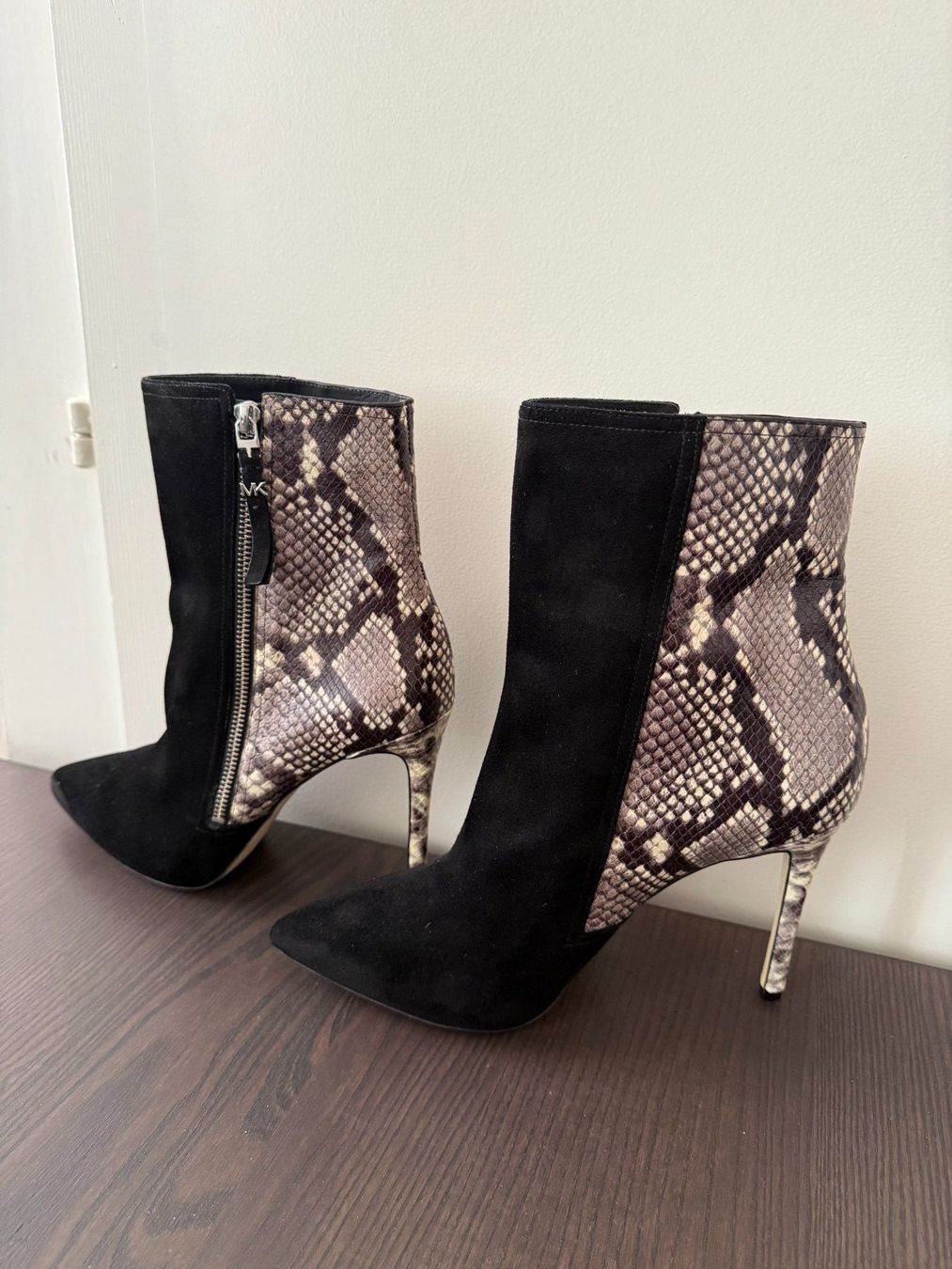 Michael Kors Scarpe da donna: 35. Bottines originales Michael Kors – Nuovo (secondo la descrizione) da Le Locle venduto da tchanatakoua 5