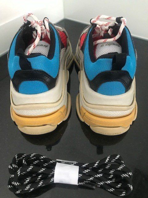 Balenciaga Damenschuhe: Balenciaga Triple Sneaker, Gr. 36 – Gebraucht aus Kilchberg von boudoir076 2