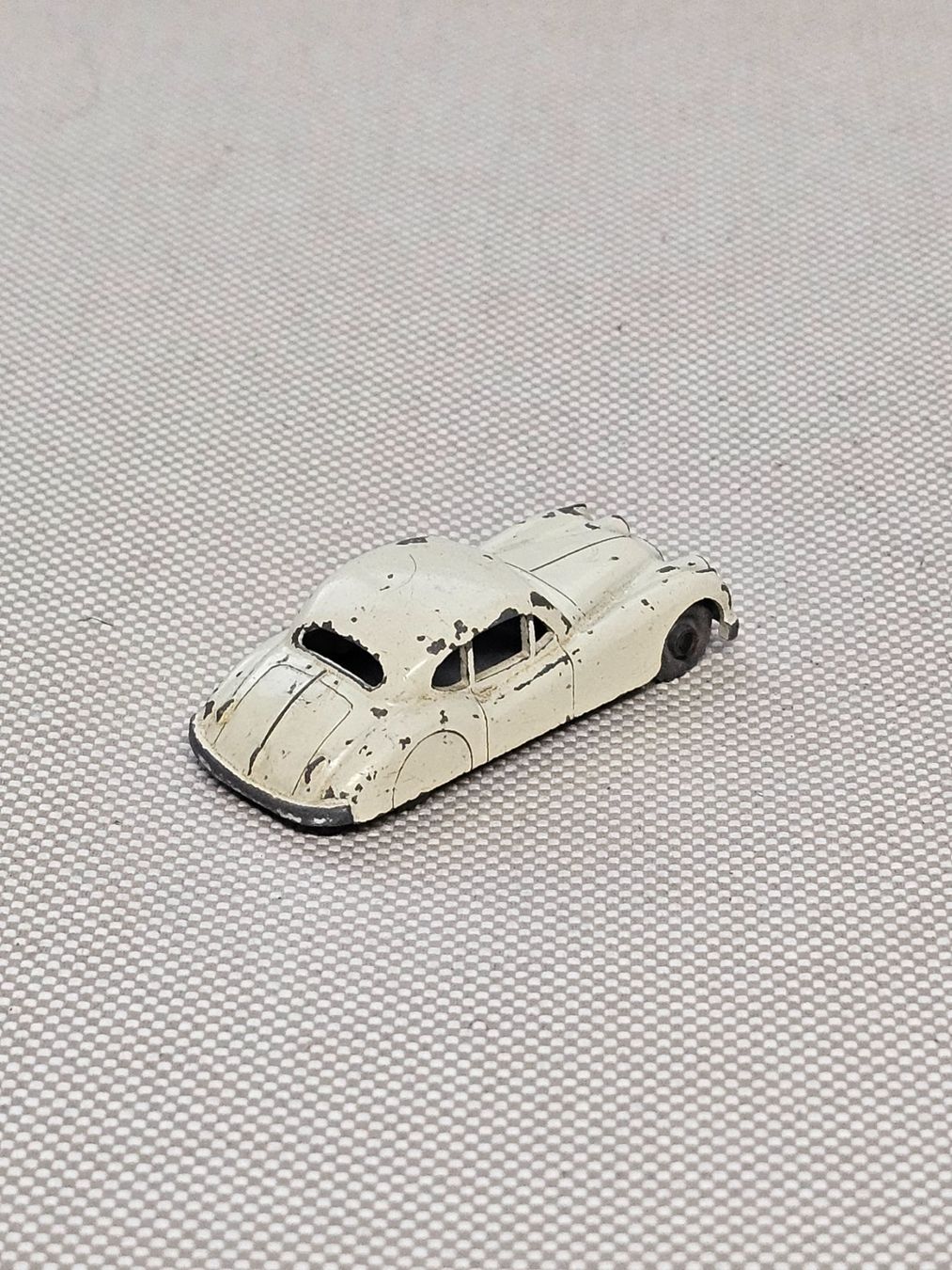 Jaguar Modellautos: Lesney Jaguar XK 140 – Gebraucht aus Starrkirch-Wil von easygo13 1