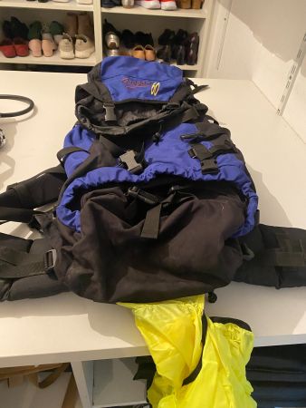 Rucksack Trekking 60 Liter neuwertig