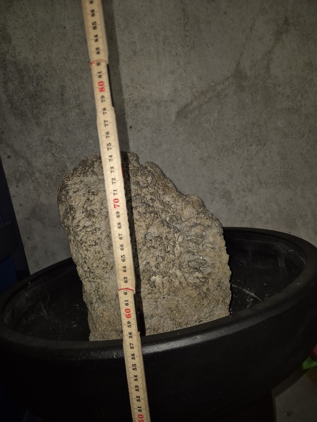 Stagni & Fontane ornamentali: Schwarz-Matter Steinbrunnen mit Gebohrtem Stein – Usato da Mels venduto da PatrickK89 3