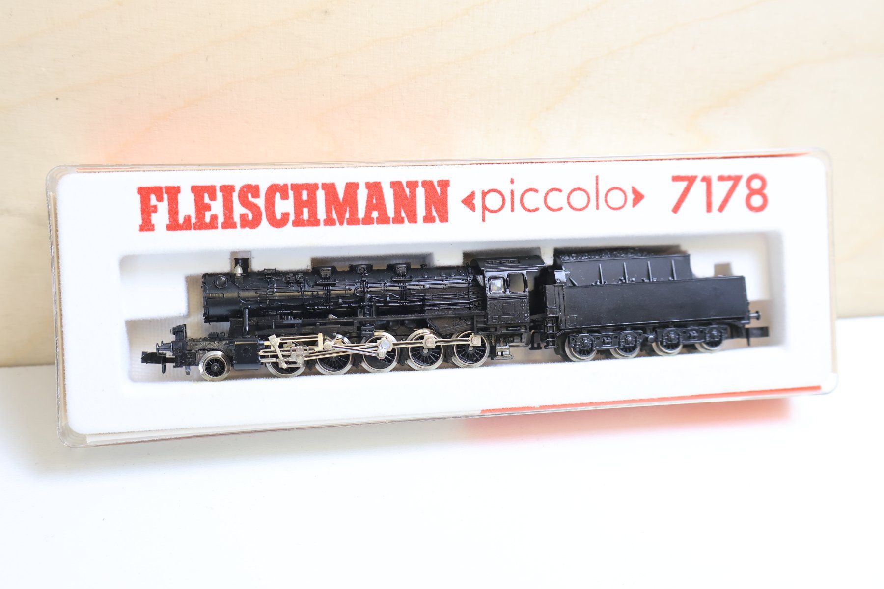 Fleischmann Modellini di ferrovie: Fleischmann ÖBB grosse Dampflok 7178 - Spur N – Usato da Winterthur venduto da Monstera 1