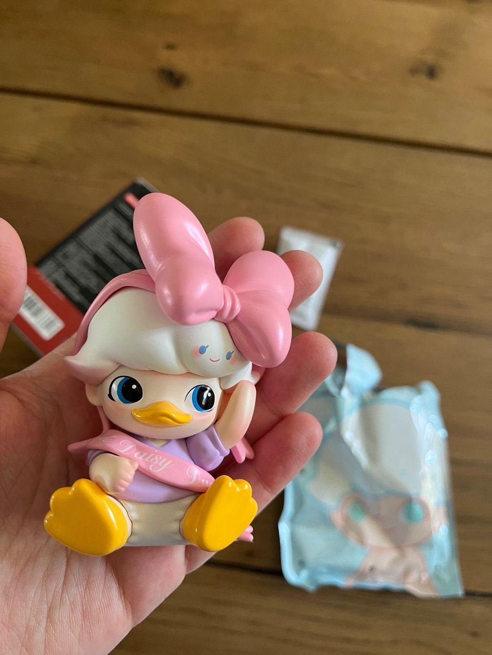 Pop Mart Figuren: Pop Mart Dimoo World Disney Daisy's Gift – Neu (gemäss Beschreibung) aus Basel von elfeli81 2