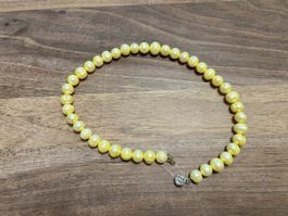 Sonnengelbe Perlen Kette