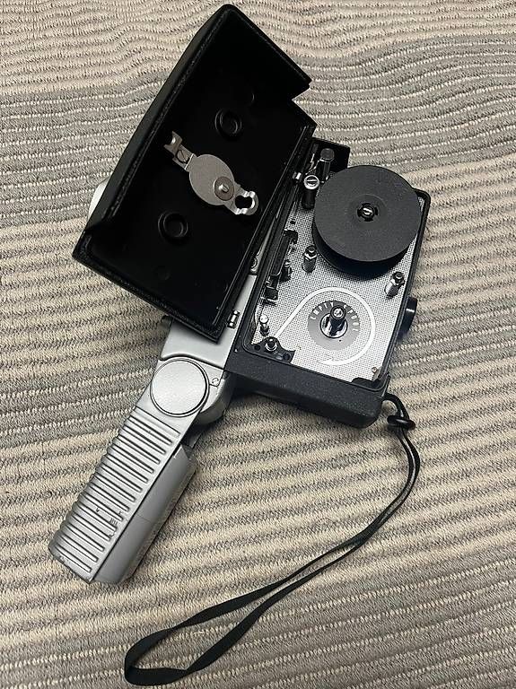 Sankyo Videocamere: Caméra Super 8 Sankyo AUTO-4X vintage – Usato da La Chaux-de-Fonds venduto da Simone1180 2