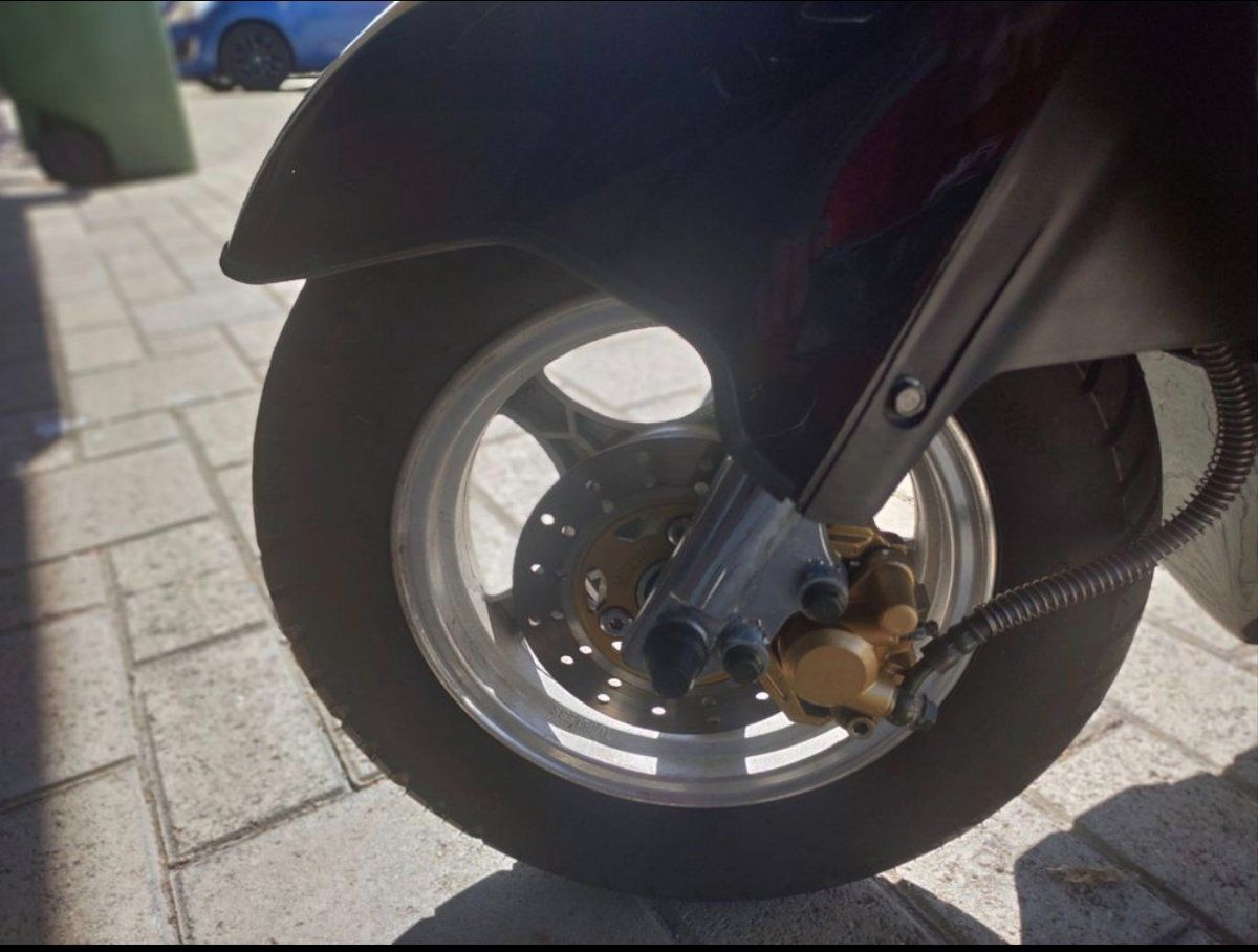 Explorer Scooters: Explorer Speedy 50 ccm – Défectueux à Chur par Edina1994 2