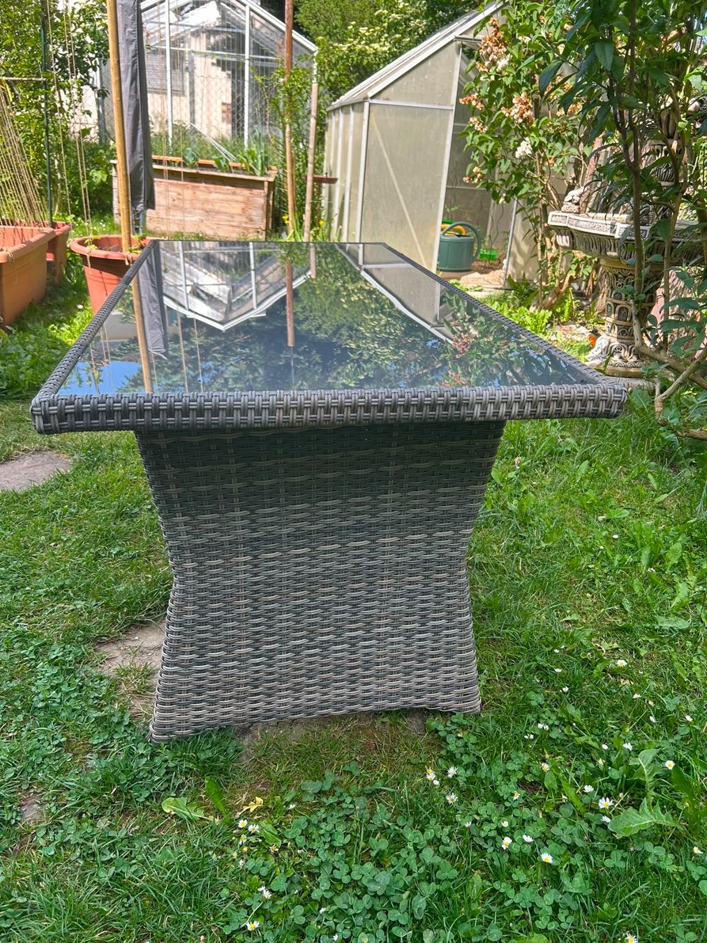 Set di tavolo e panche: Glastisch – Usato da Salmsach venduto da tko77 1