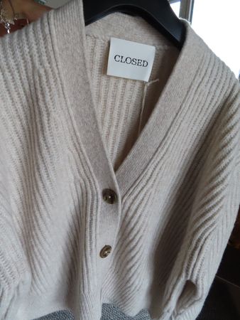 Closed! wunderschöne neue Strickjacke Gr. S NP 360.-