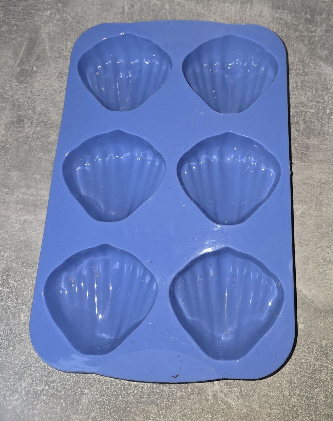 Teglie da forno: Blaue Silikonform - Muscheln – Usato da Aadorf venduto da Blutengel1980