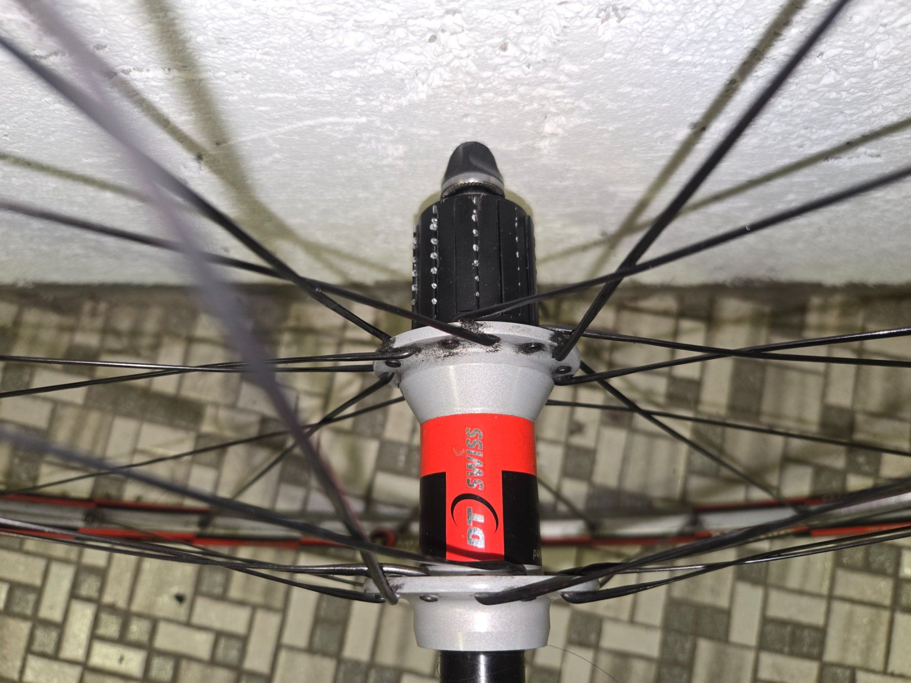 Swiss Ersatzteile: DT Swiss MTB Hinterrad Retro Kult Teile – Gebraucht aus Ammerswil AG von Undenheim 1
