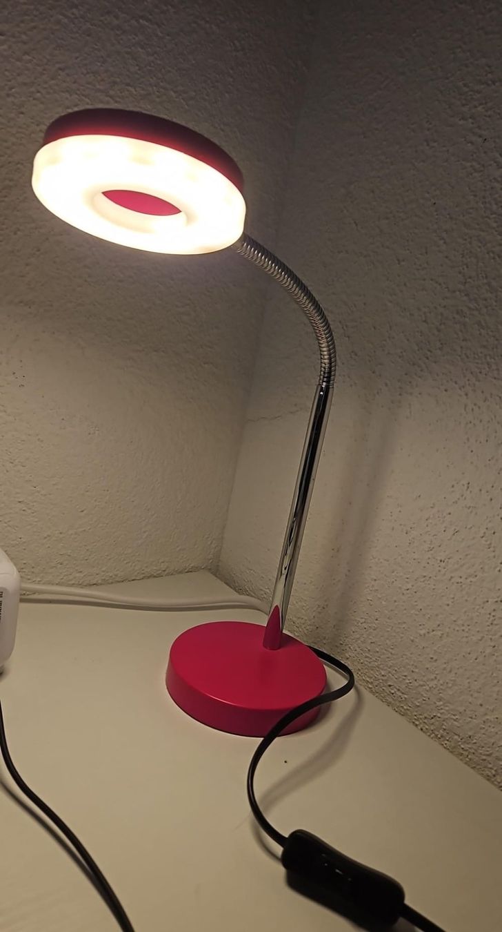 Lampade: Rennes LED Schreibtischlampe – Usato da Ballwil venduto da goldi360 1