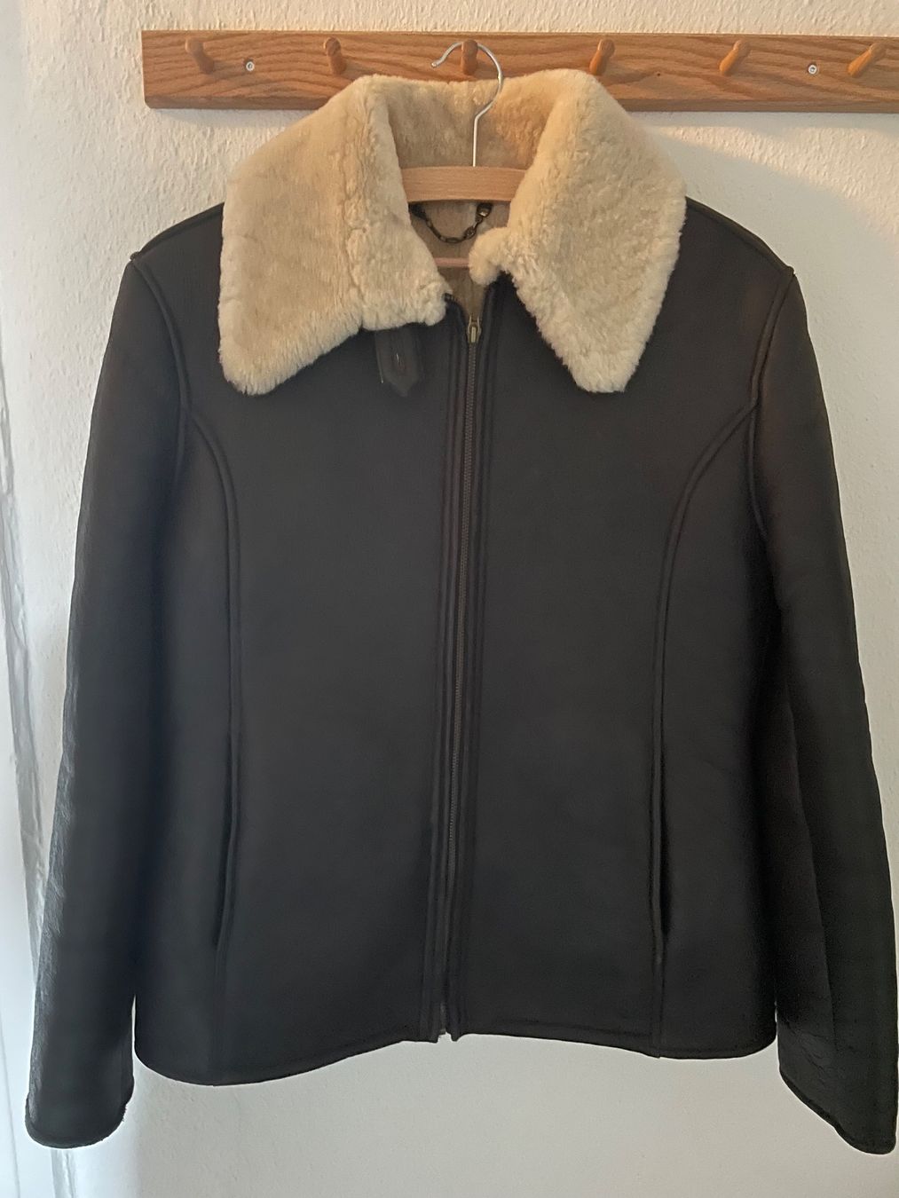 Giacche: Lammfelljacke echt Leder – Usato da Pontresina venduto da GETU1999