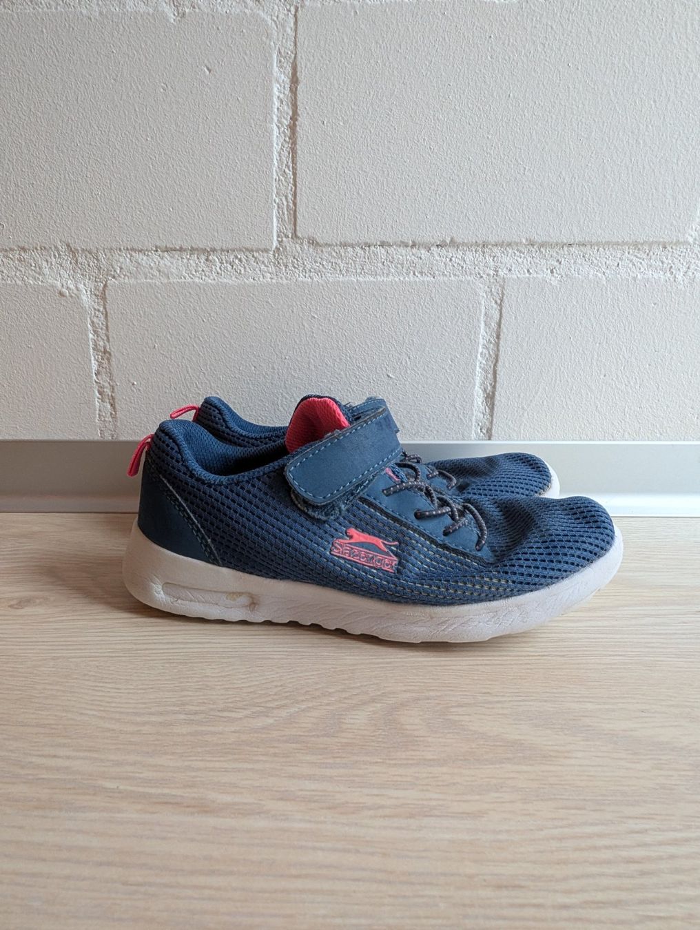Scarpe per ragazzi: Turnschuhe Gr. 32/33 – Usato da Nods venduto da BieneS